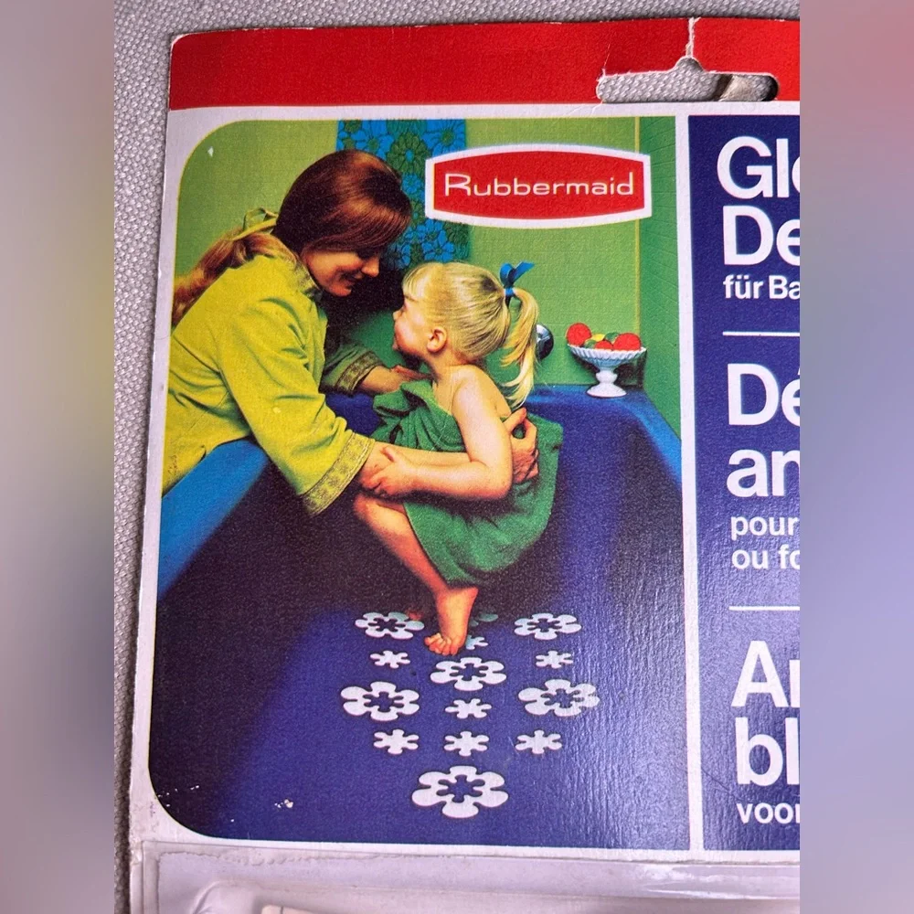 Rubbermaid Vintage Anti-Slip Floral Decorations for Bathtub Shower Retro Daisy